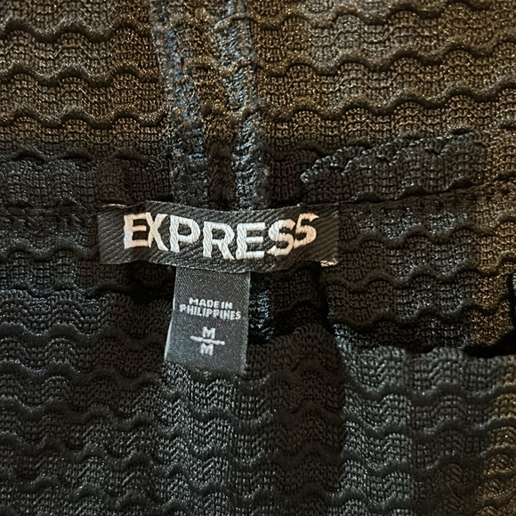 Express party skirt. Women’s US size medium. Black, textured. - Picture 4 of 4